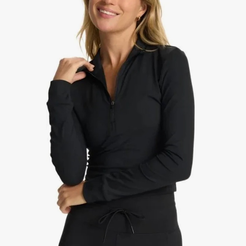 Vuori Women's Studio Half Zip